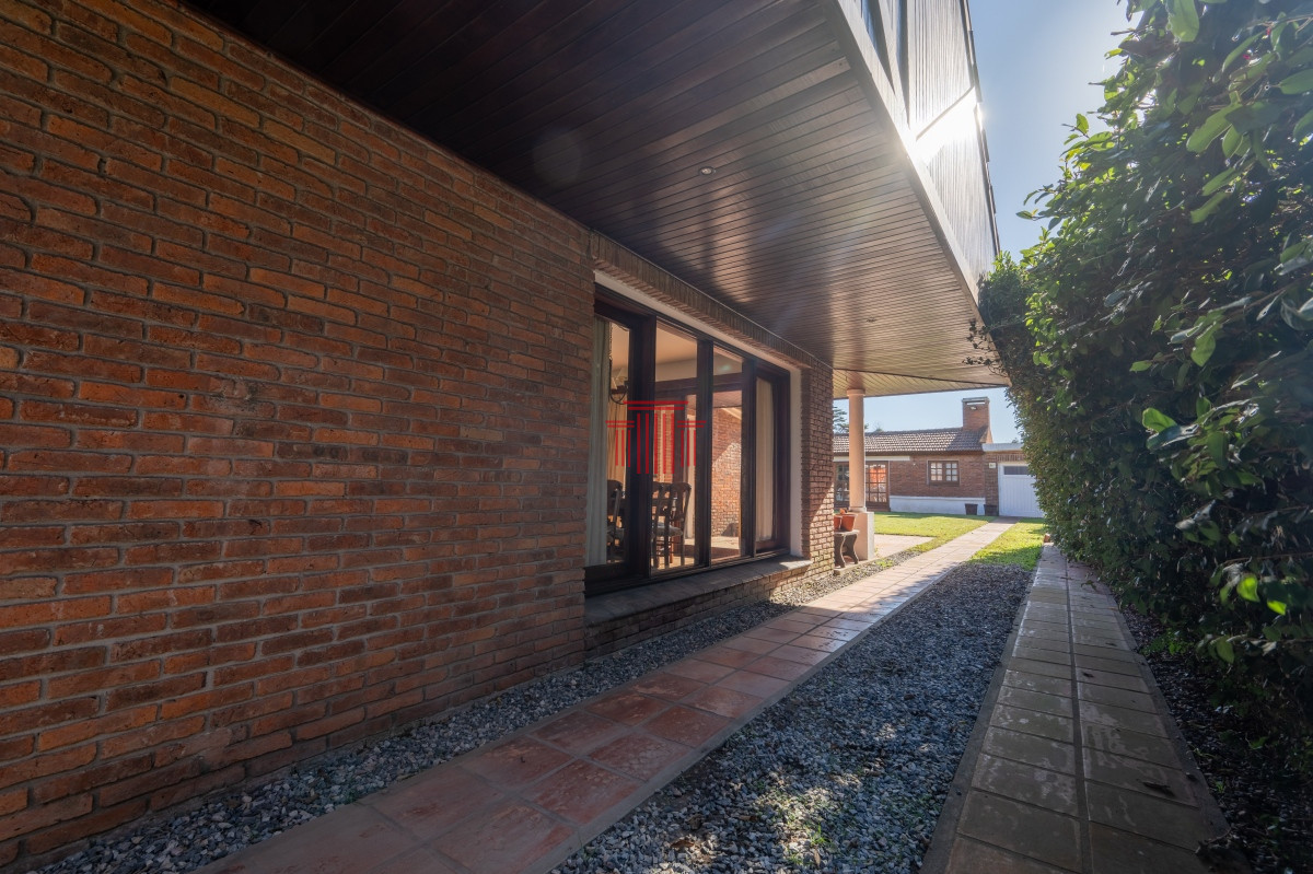 Casa ID.13151 - Casa en Alquiler, playa mansa Punta del Este