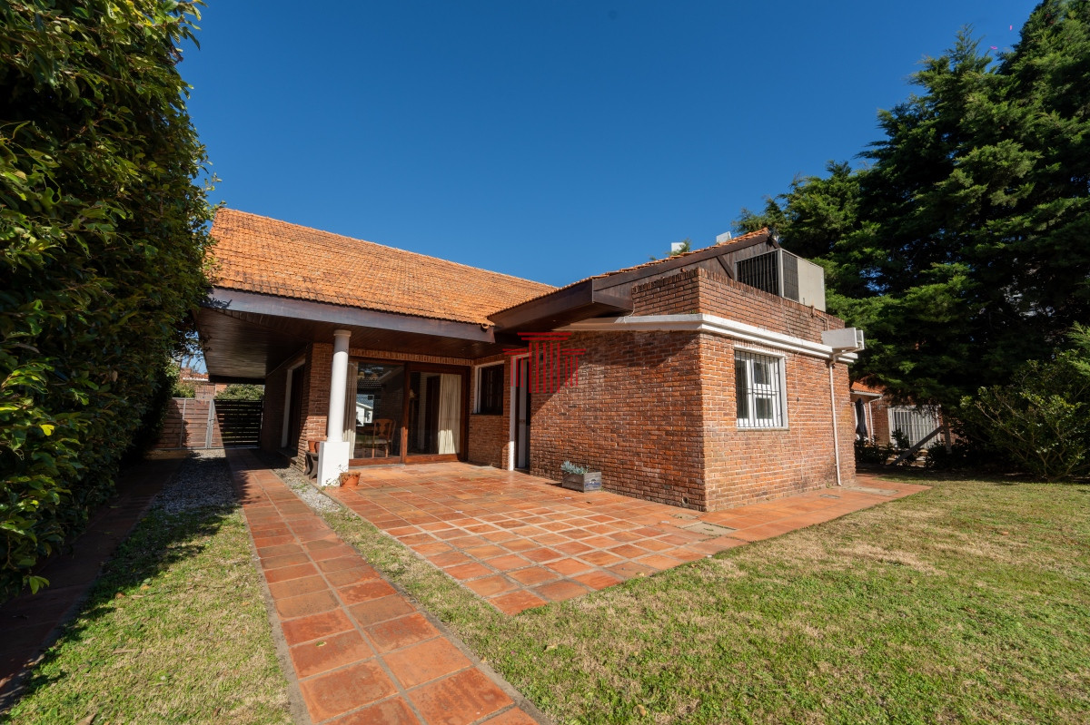 Casa ID.13151 - Casa en Alquiler, playa mansa Punta del Este
