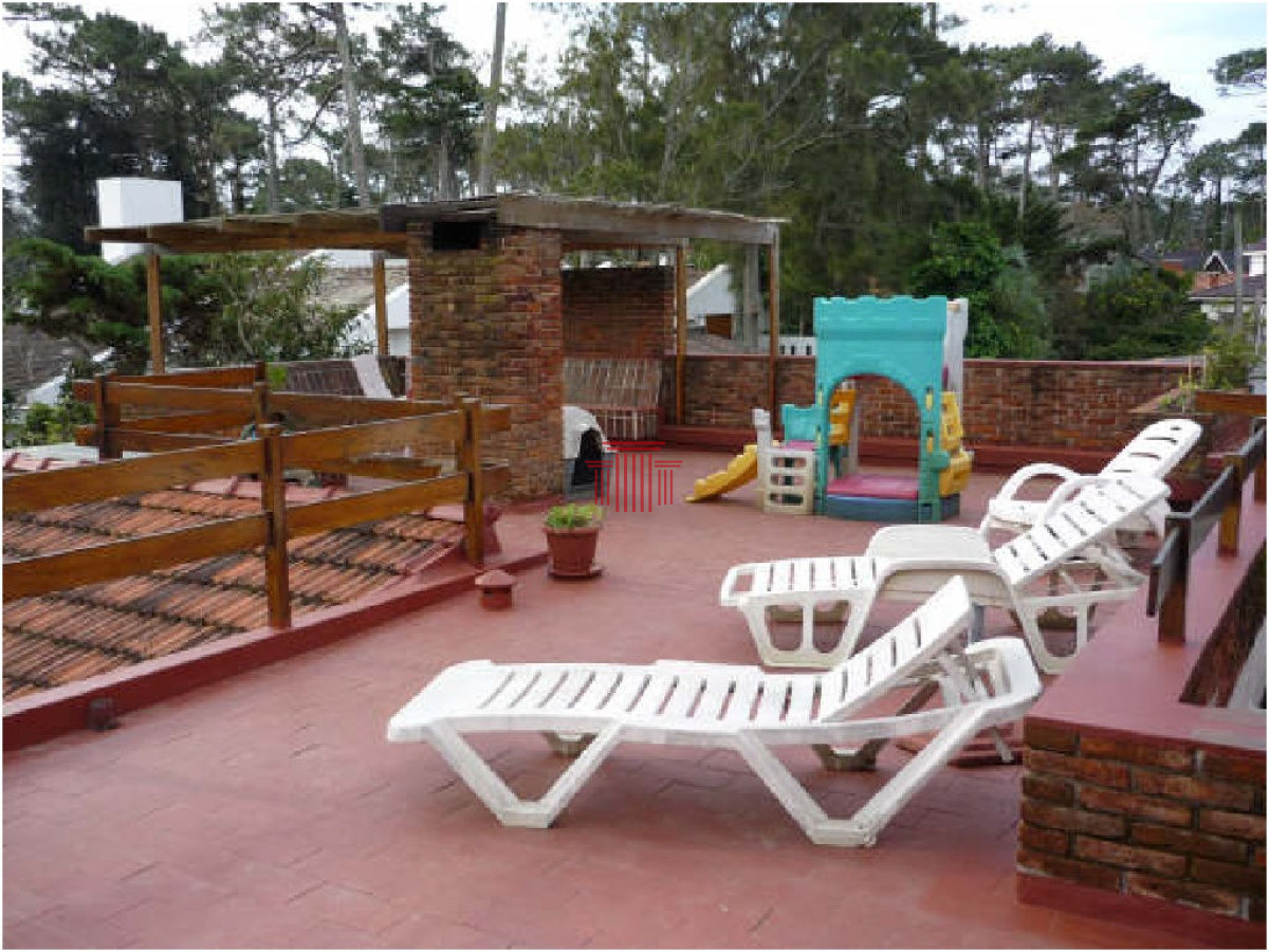 Apartamento ID.11695 - Casa en venta, próxima a playa mansa, Punta del Este
