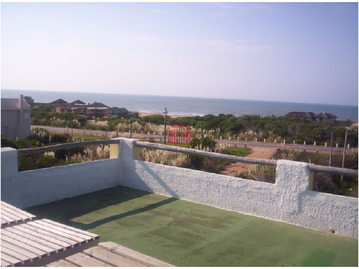 Casa ID.11738 - Casa en venta en La Barra, Punta del Este