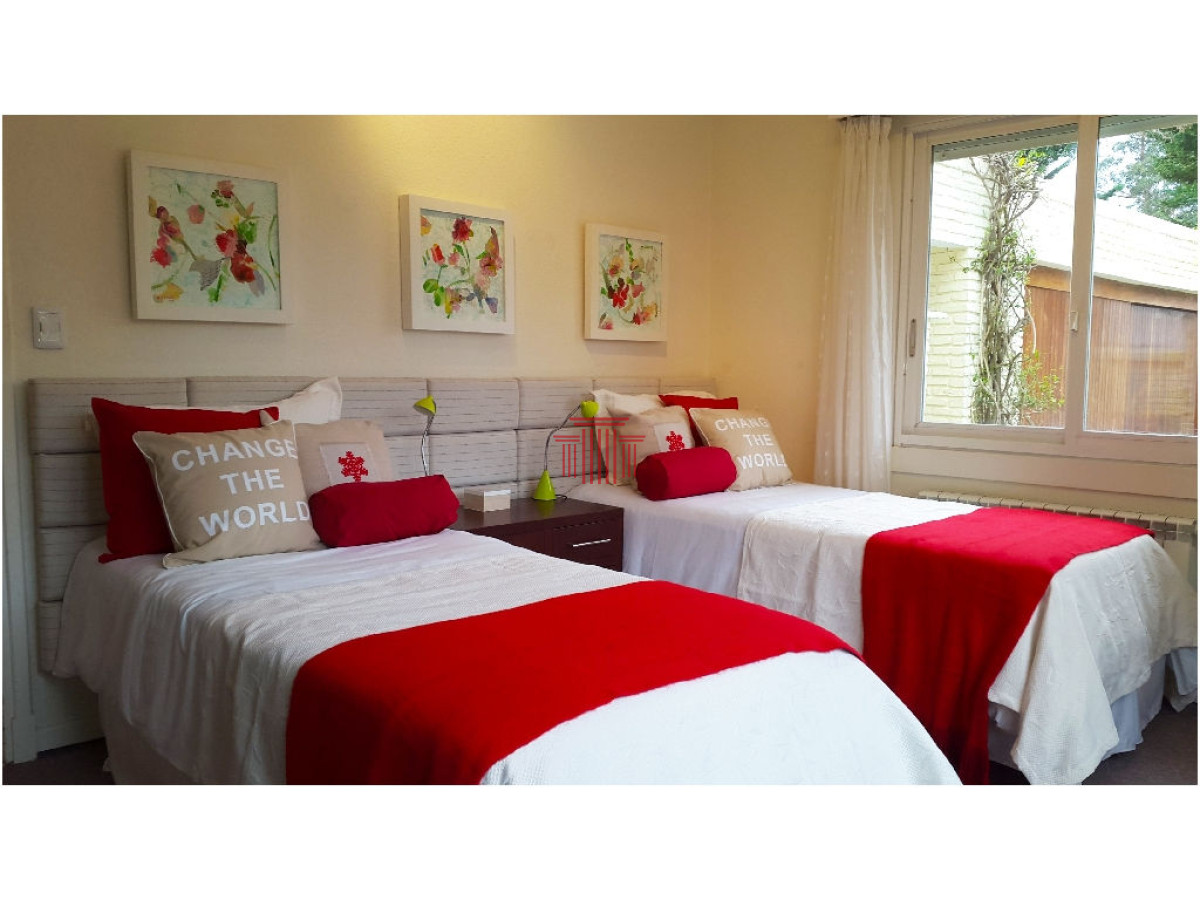 Apartamento ID.11990 - Alquiler temporal, playa mansa, Punta del Este 