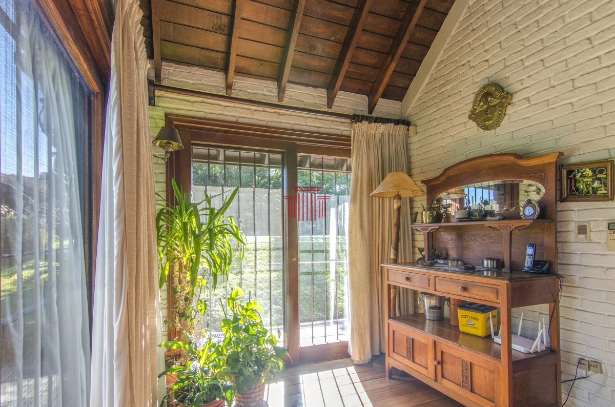 Casa ID.11882 - Casa en venta, zona Playa Mansa, Punta del Este 