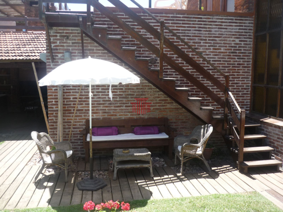 Apartamento ID.11695 - Casa en venta, próxima a playa mansa, Punta del Este