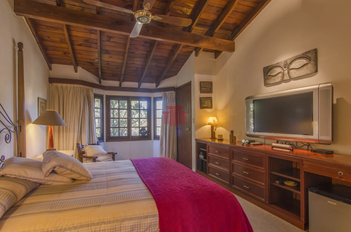 Casa ID.11882 - Casa en venta, zona Playa Mansa, Punta del Este 