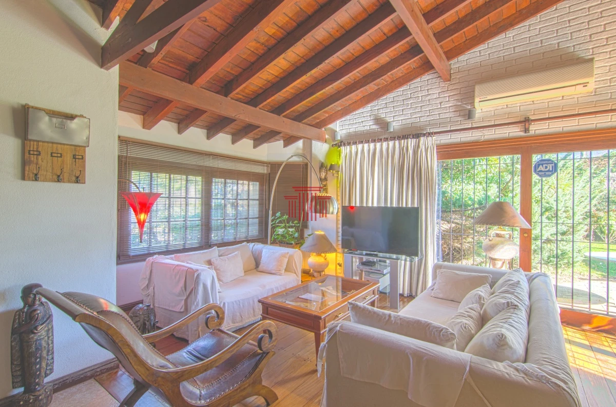 Casa ID.11882 - Casa en venta, zona Playa Mansa, Punta del Este 