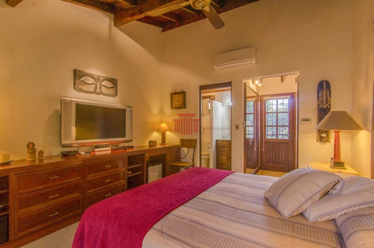 Casa ID.11882 - Casa en venta, zona Playa Mansa, Punta del Este 