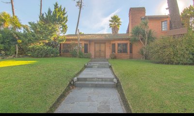 Casa en venta, zona Playa Mansa, Punta del Este