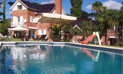 Espectacular casa en venta, Playa Mansa, Punta del Este