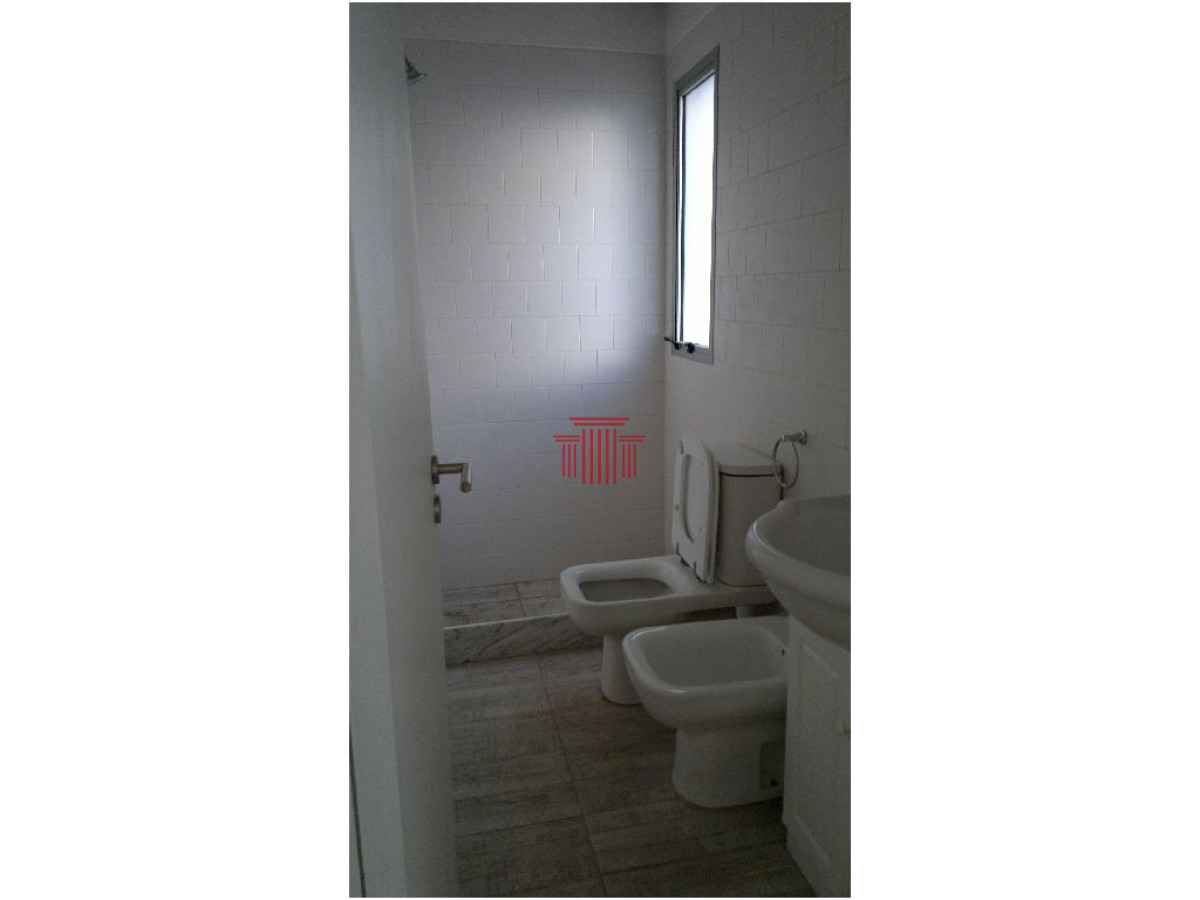 Local Comercial ID.13011 - ANUAL  LOCAL COMERCIAL  CENTRO MALDONADO