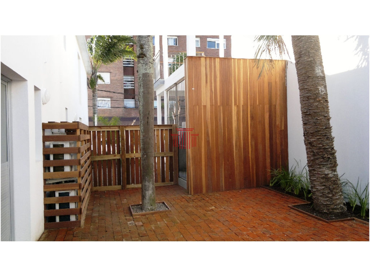 Local Comercial ID.13011 - ANUAL  LOCAL COMERCIAL  CENTRO MALDONADO