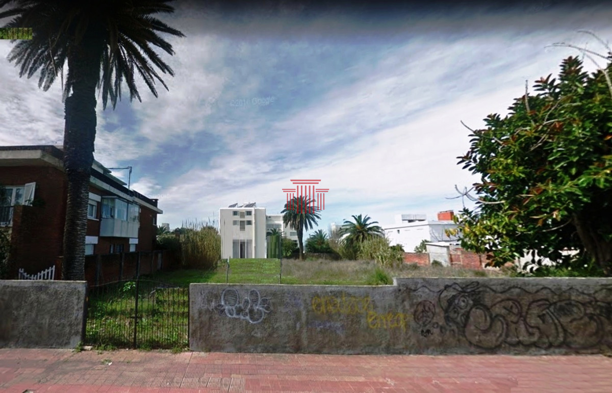 Terreno ID.12414 - Terreno en Punta del Este - Península 