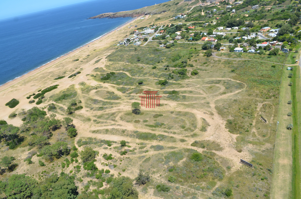 Terreno ID.14004 - Lote de Mayor Área en la Zona - Las Grutas- Primera Linea - Ideal Inversión - Apto para Desarrollo 