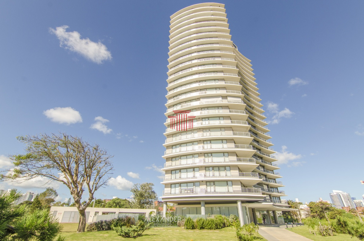 Apartamento ID.13300 - Apartamento en Punta del Este , playa Mansa, 2 dormitorios