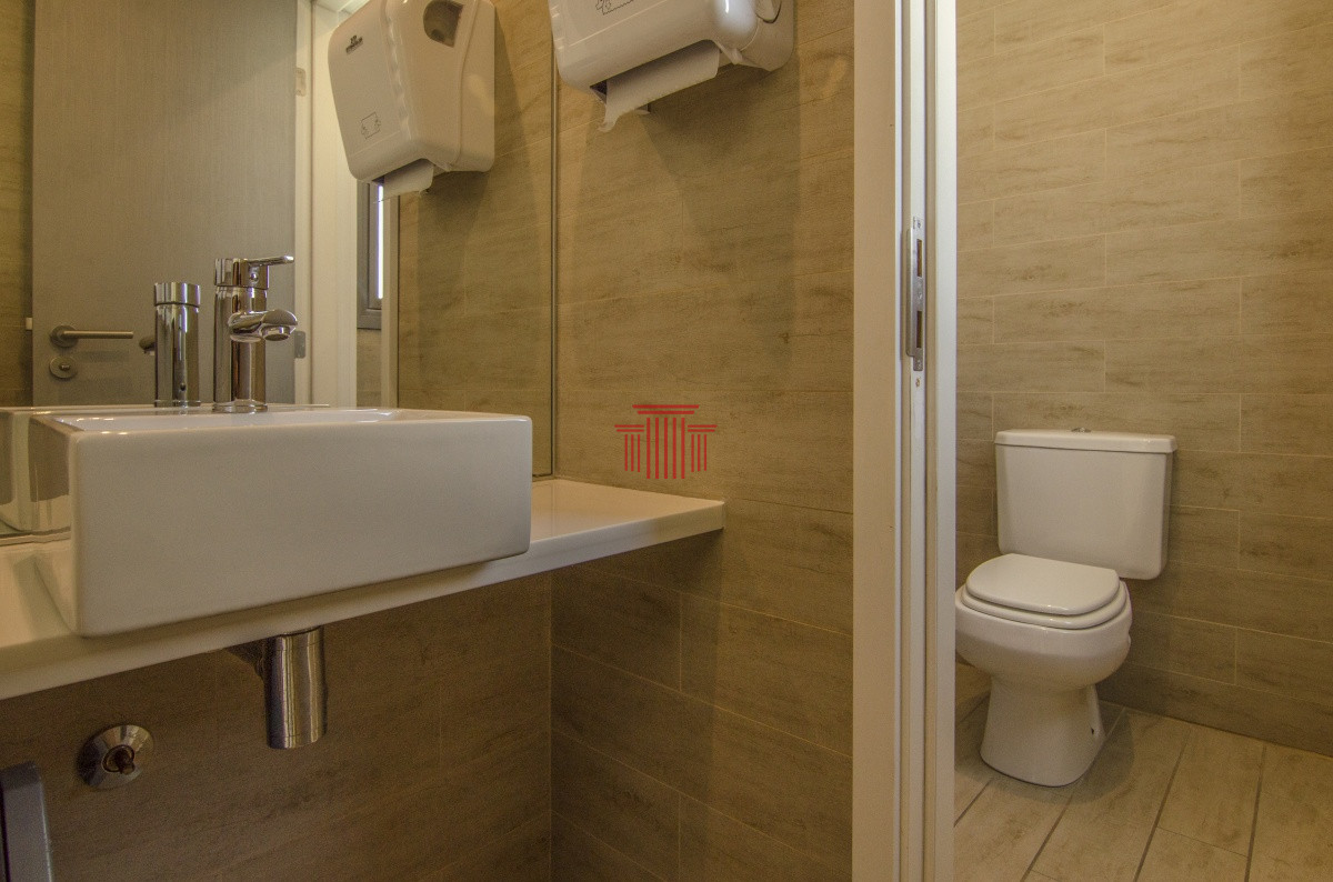 Apartamento ID.13300 - Apartamento en Punta del Este , playa Mansa, 2 dormitorios