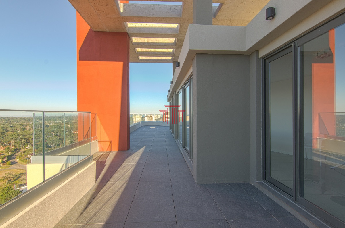 Apartamento ID.13446 - Apartamento en Punta del Este , Avda Roosevelt 