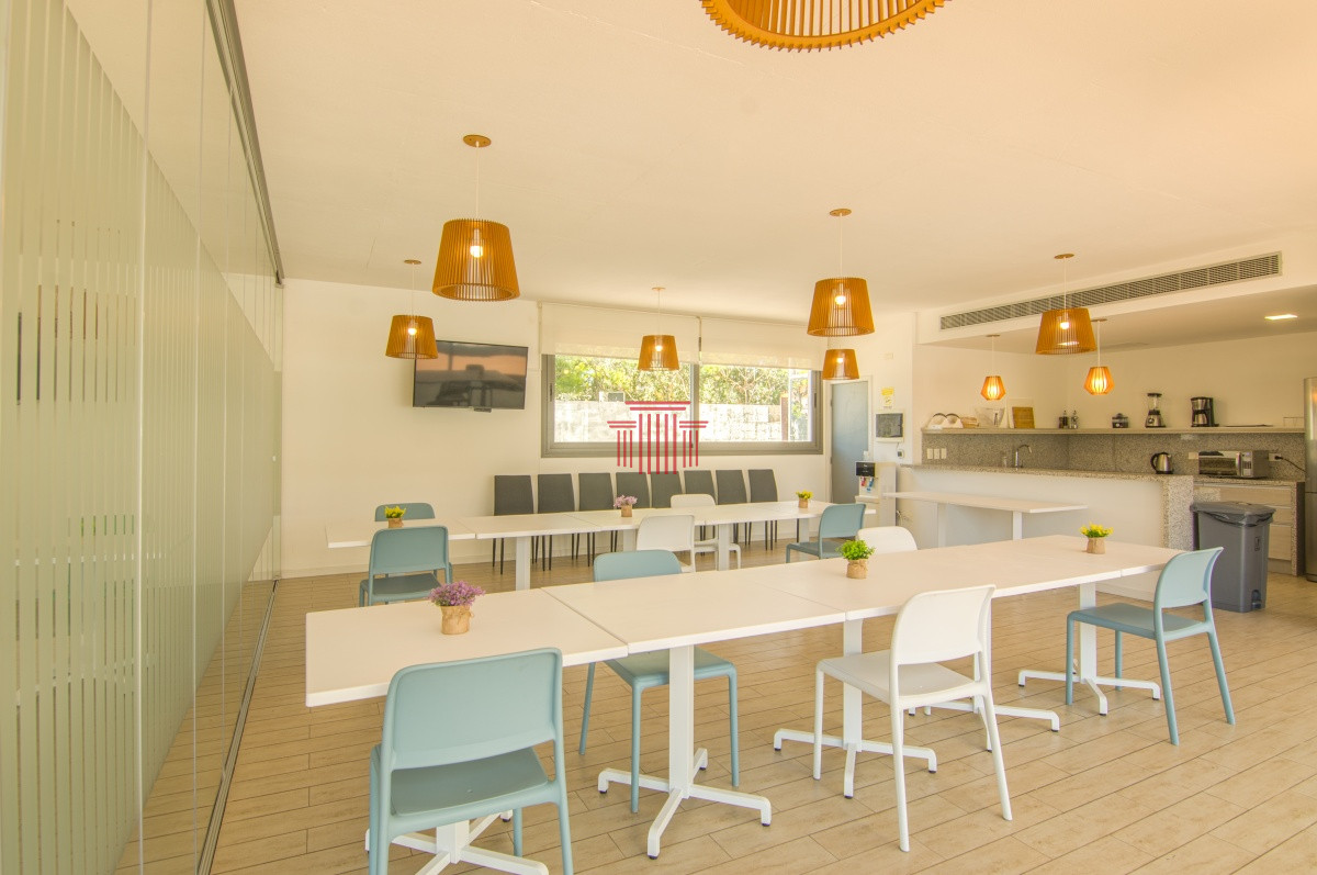 Apartamento ID.13300 - Apartamento en Punta del Este , playa Mansa, 2 dormitorios