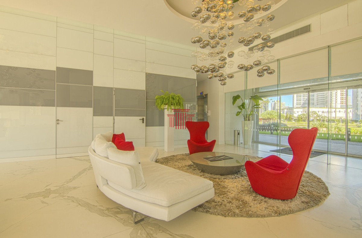 Apartamento ID.13300 - Apartamento en Punta del Este , playa Mansa, 2 dormitorios