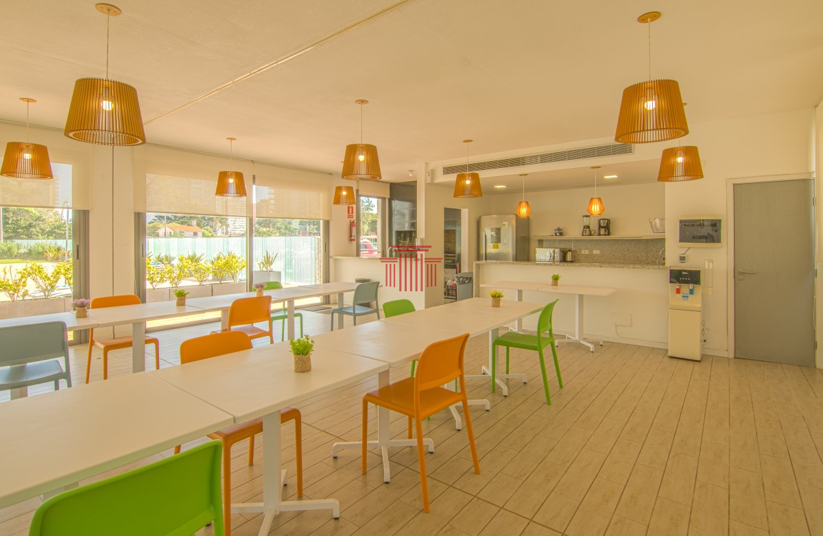 Apartamento ID.13300 - Apartamento en Punta del Este , playa Mansa, 2 dormitorios
