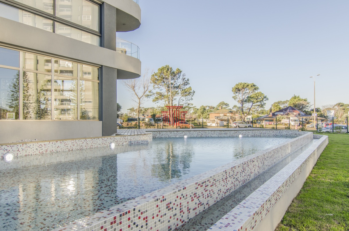 Apartamento ID.13446 - Apartamento en Punta del Este , Avda Roosevelt 