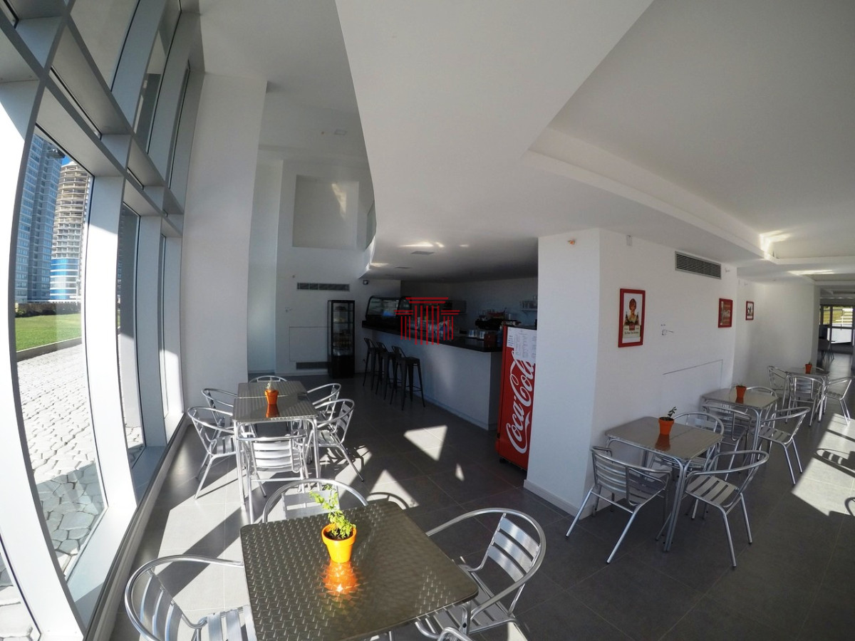 Apartamento ID.13081 - Apartamento en Punta del Este  , playa brava