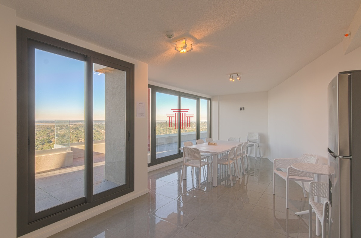 Apartamento ID.13446 - Apartamento en Punta del Este , Avda Roosevelt 