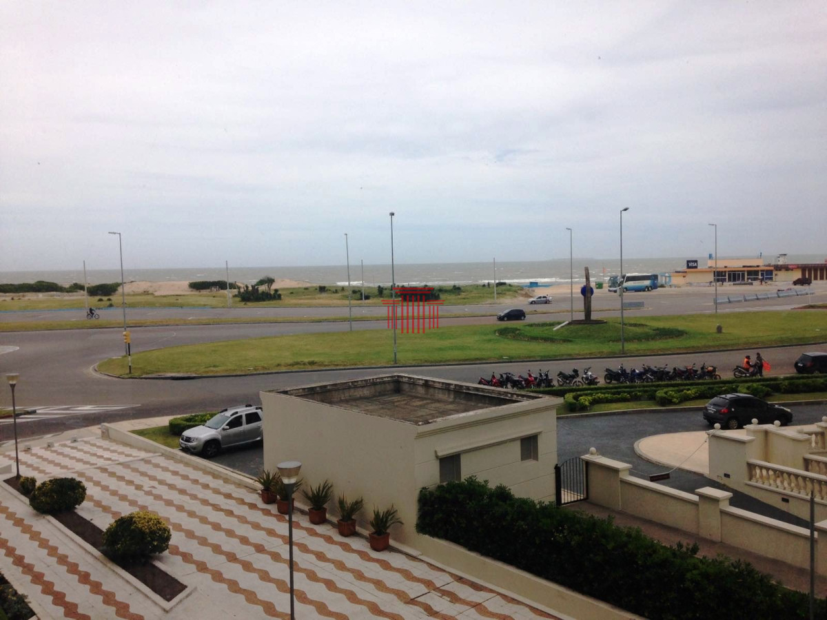Apartamento ID.155 - Playa brava enfrente al mar