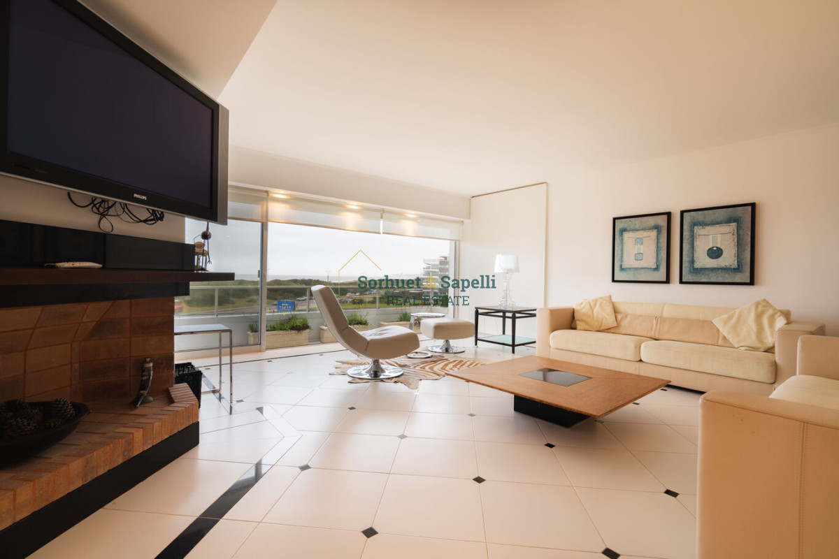 Apartamento-en-Venta-Playa-Brava-Punta-del-Este