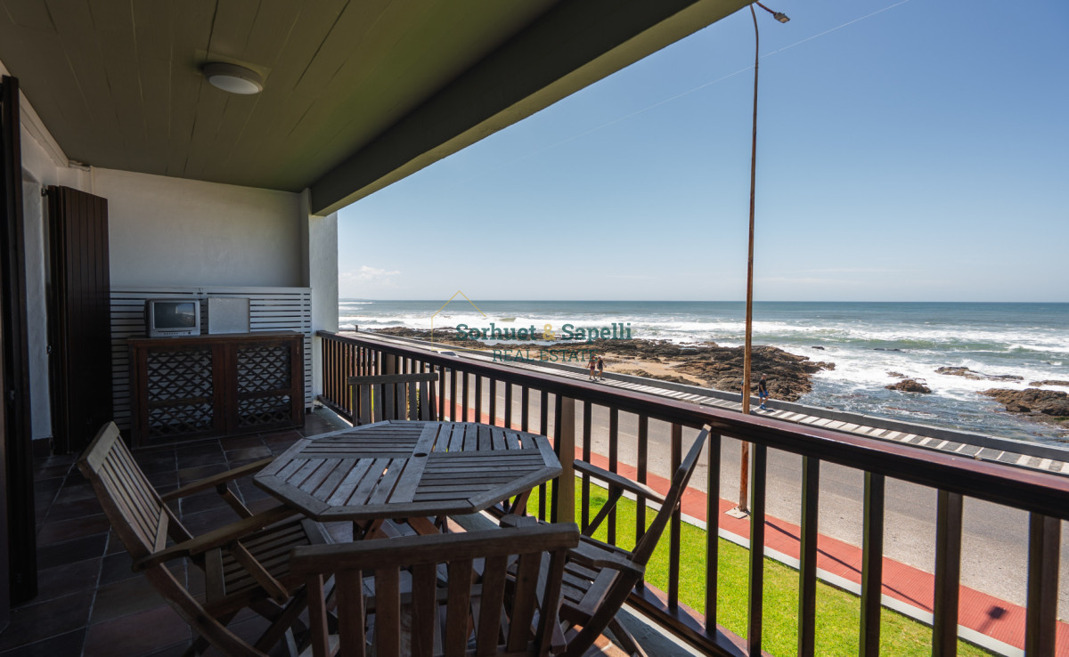 Apartamento-en-Venta-en-Pen&iacute;nsula-con-Vista-al-Mar