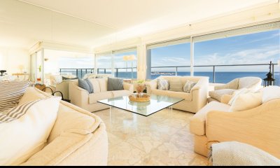 Apartamento en Venta en Primera Linea de Playa Mansa