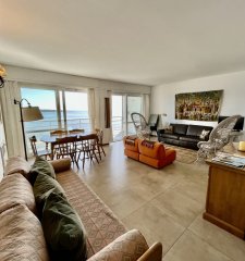 Apartamento en Venta de Dos Dormitorios en Playa Mansa