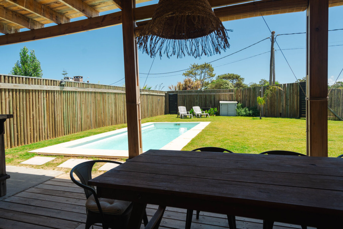 Casa en Venta en Manantiales, Punta del Este