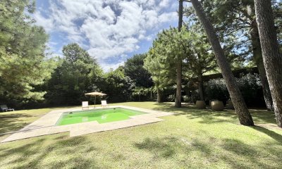 Casa en Venta de Cinco Dormitorios en San Rafael