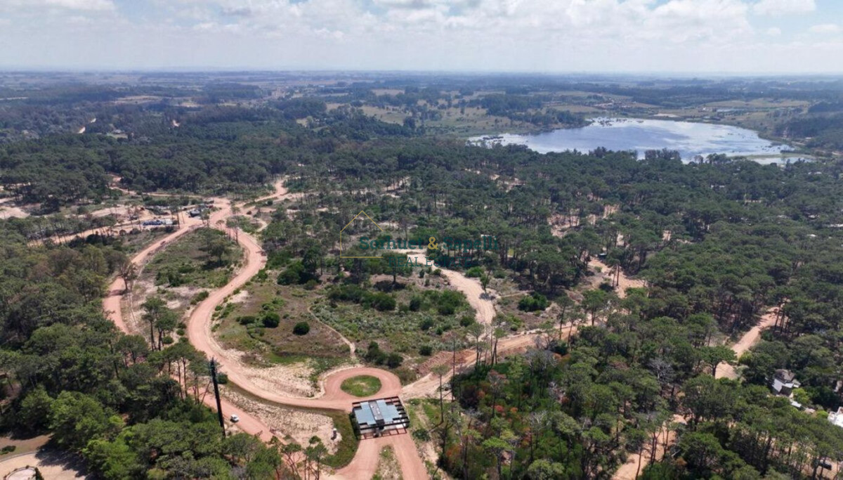 Lote-en-barrio-privado-Reserva-Montoya-