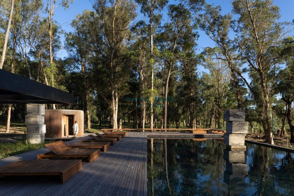 Lote-en-barrio-privado-Reserva-Montoya-