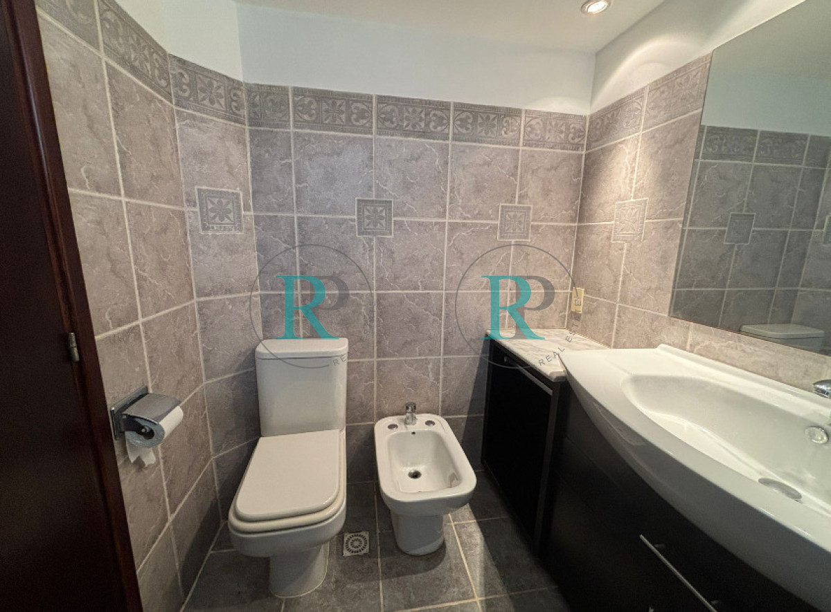 Casa ID.2937 - Casa de 3 dormitorios con piscina en zona colegios 