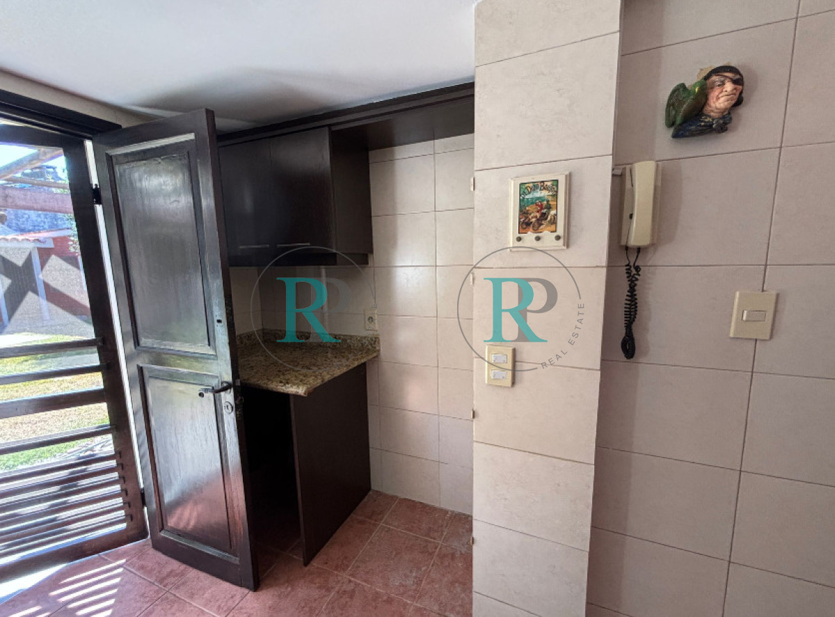 Casa ID.2937 - Casa de 3 dormitorios con piscina en zona colegios 