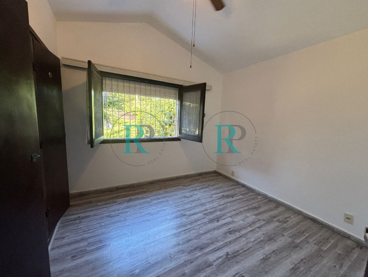Casa ID.2937 - Casa de 3 dormitorios con piscina en zona colegios 