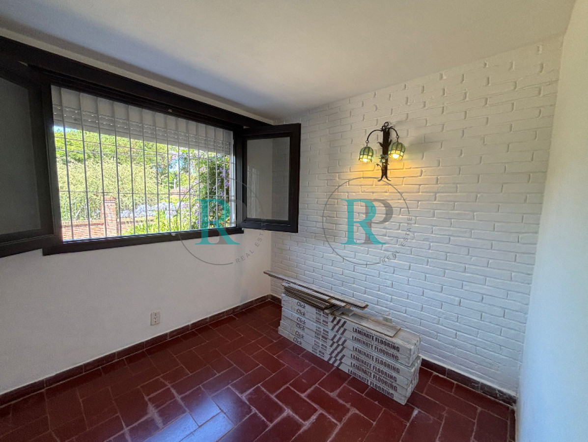 Casa ID.2937 - Casa de 3 dormitorios con piscina en zona colegios 