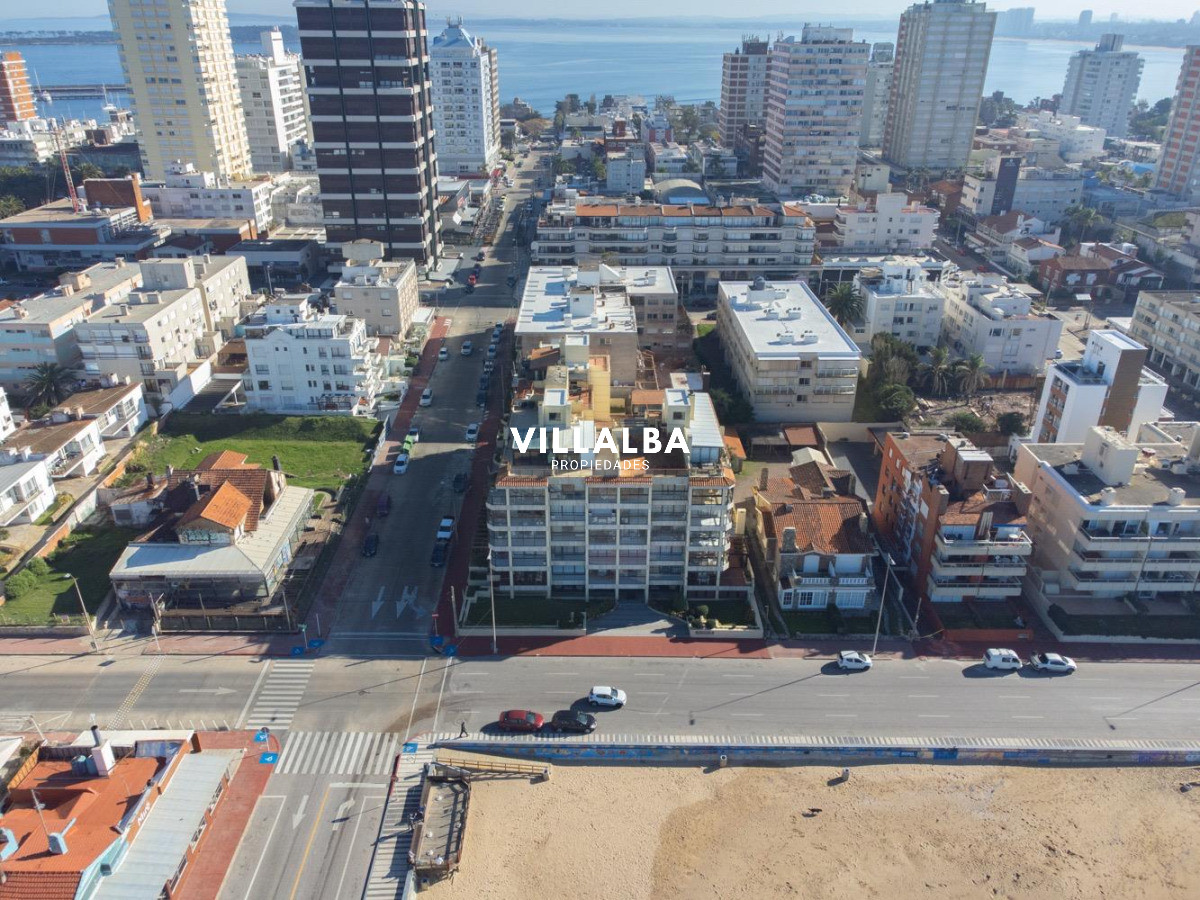 Apartamento ID.4188 - Venta de apartamento 2 dormitorios enfrente a la playa 