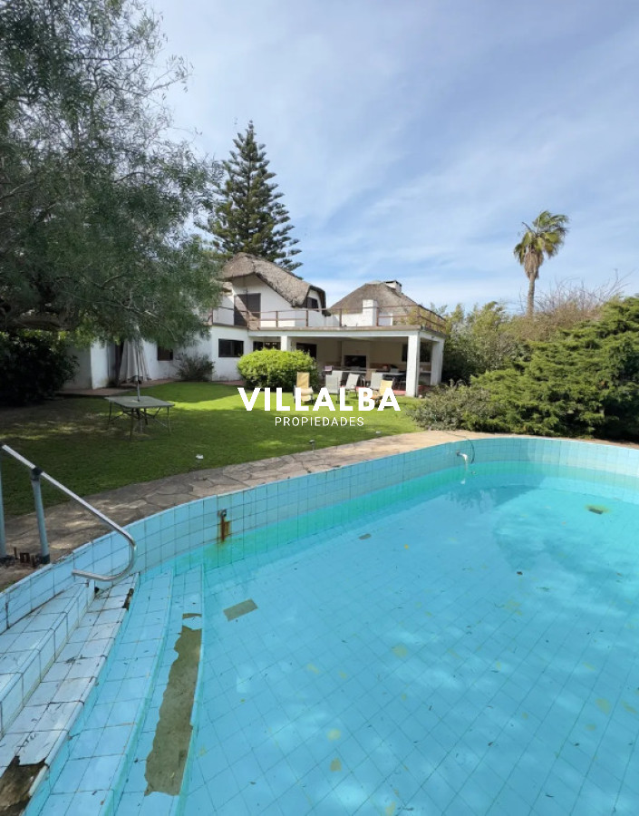 Apartamento ID.3849 - Casa de 3 dormitorios a pasos de playa mansa 