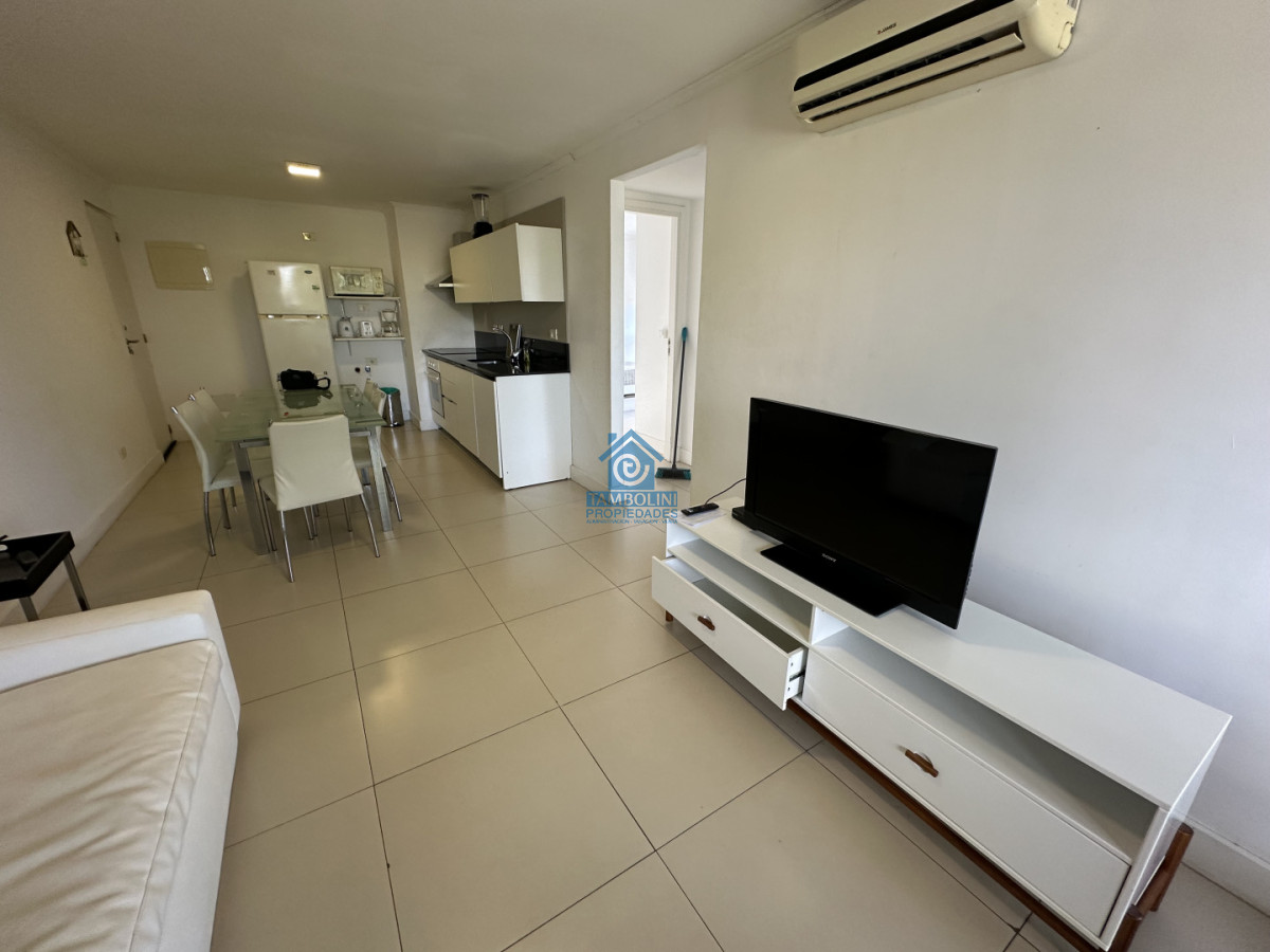 Apartamento ID.1103 - Apartamento alquiler invernal de 2 dormitorios terraza con parrillero en Punta del Este, San Rafael