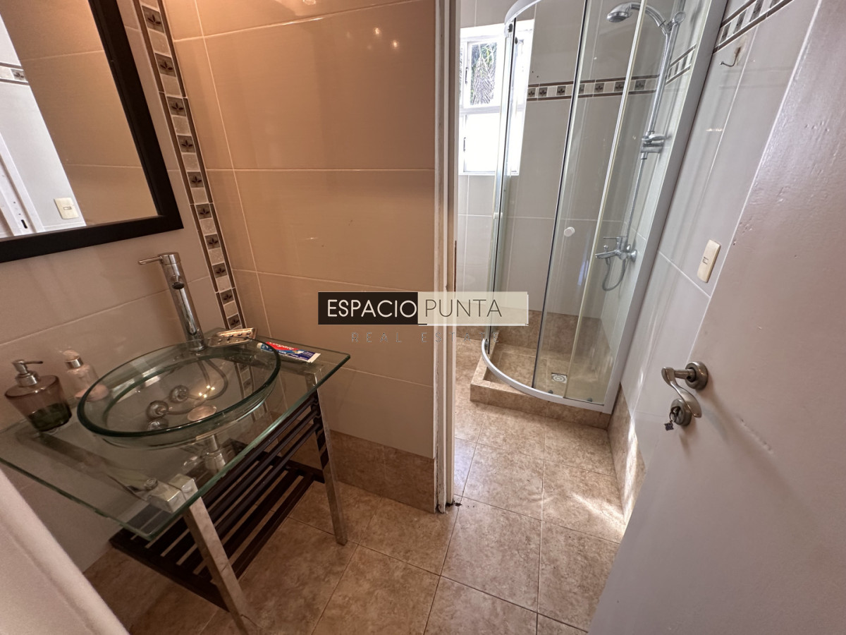 Casa ID.4221 - Casa en Alquiler anual Punta del Este