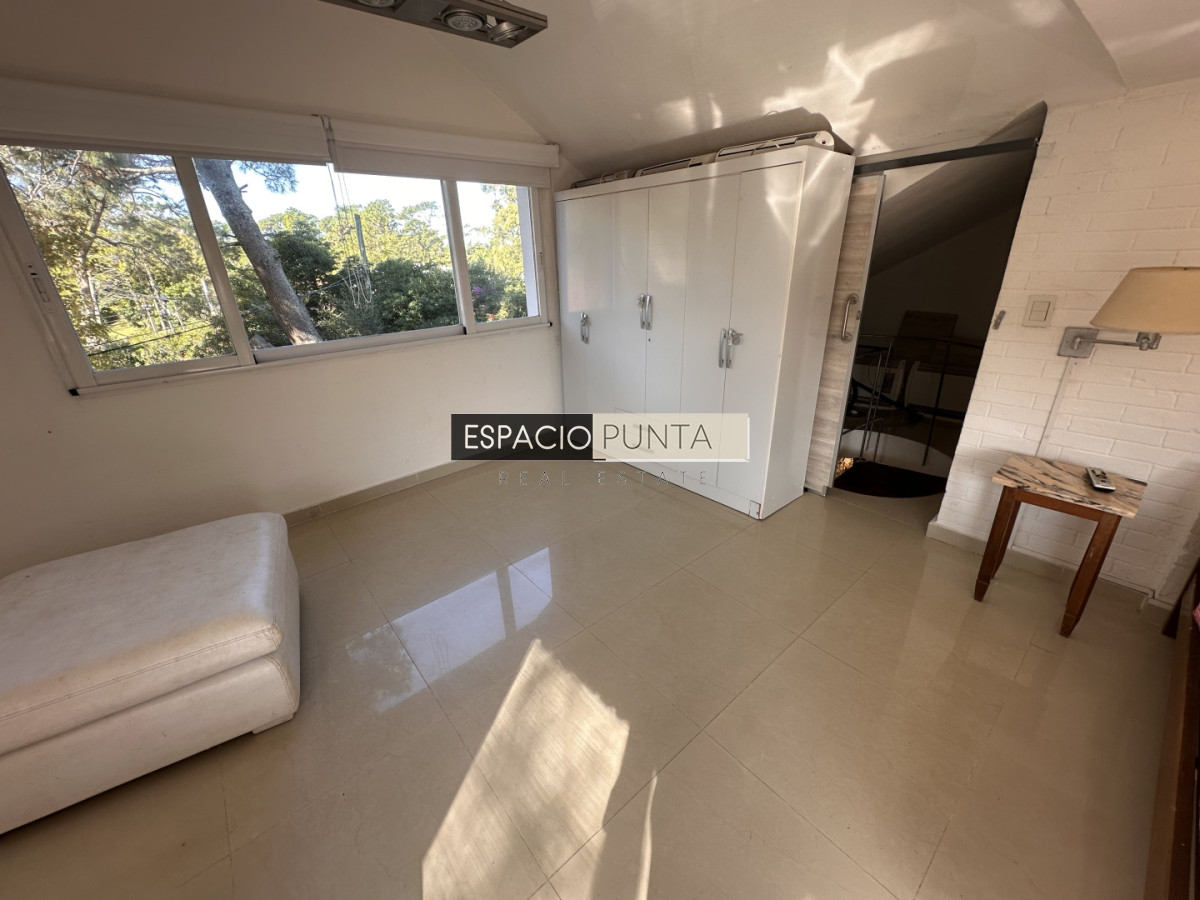 Casa ID.4221 - Casa en Alquiler anual Punta del Este