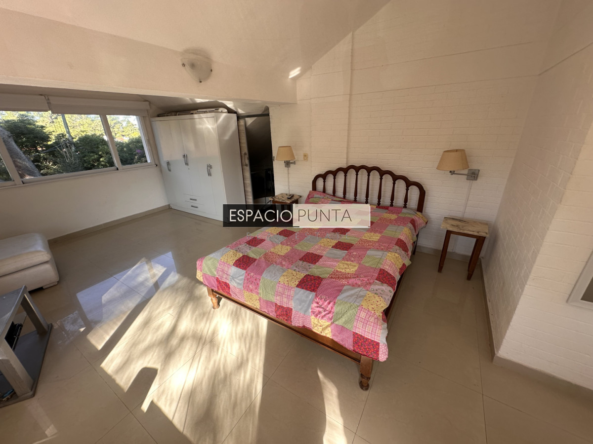 Casa ID.4221 - Casa en Alquiler anual Punta del Este