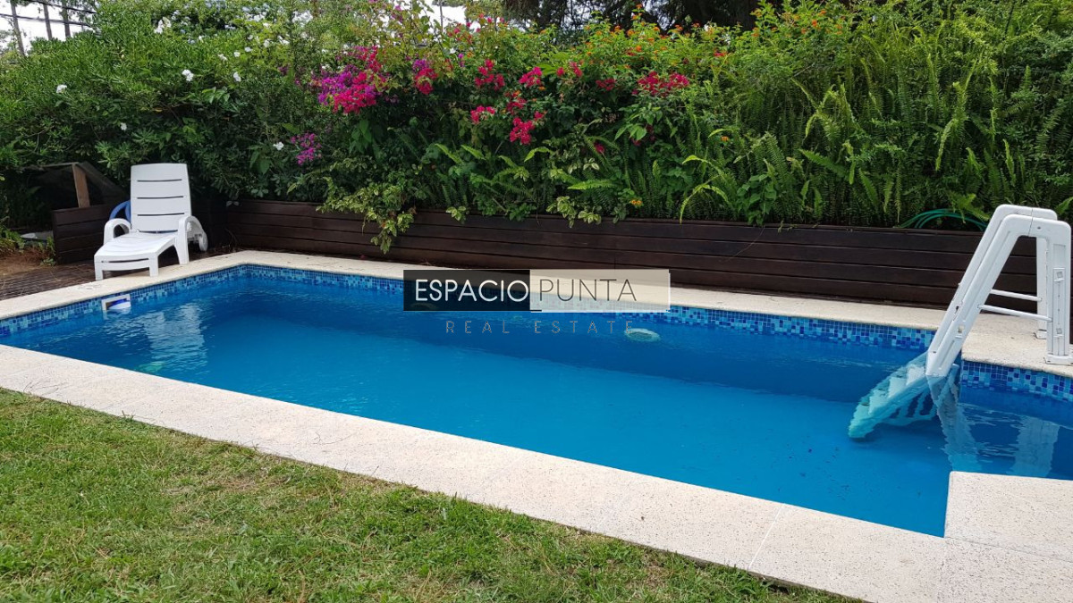 Casa ID.4221 - Casa en Alquiler anual Punta del Este