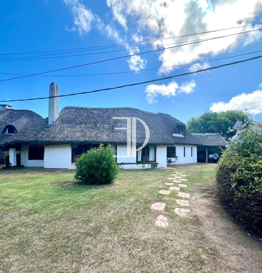 Casa ID.1559 - Casa de 3 dormitorios a pasos de playa mansa 