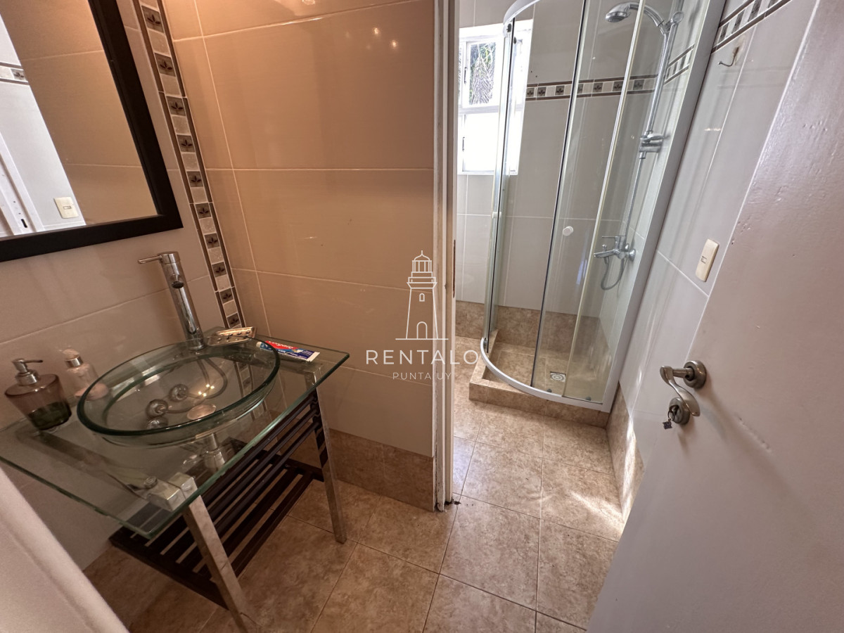 Casa ID.992 - Casa alquiler anual tres dormitorios en Punta del Este 