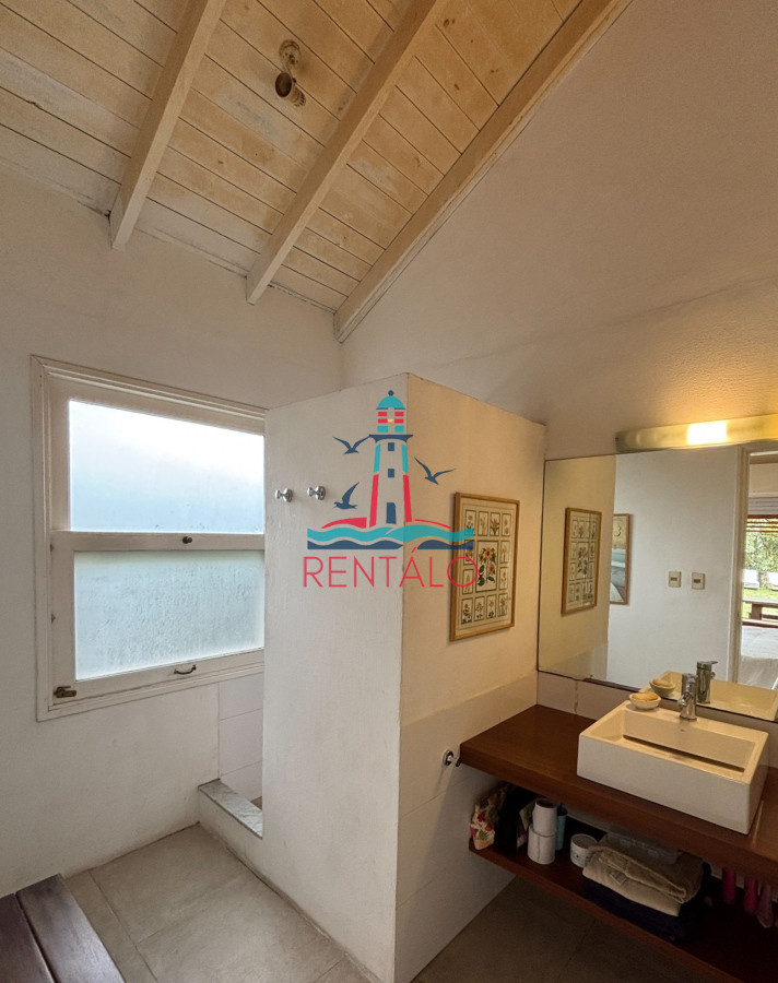 Casa ID.610 - Casa en alquiler temporario, barrio privado, 4 dormitorios 