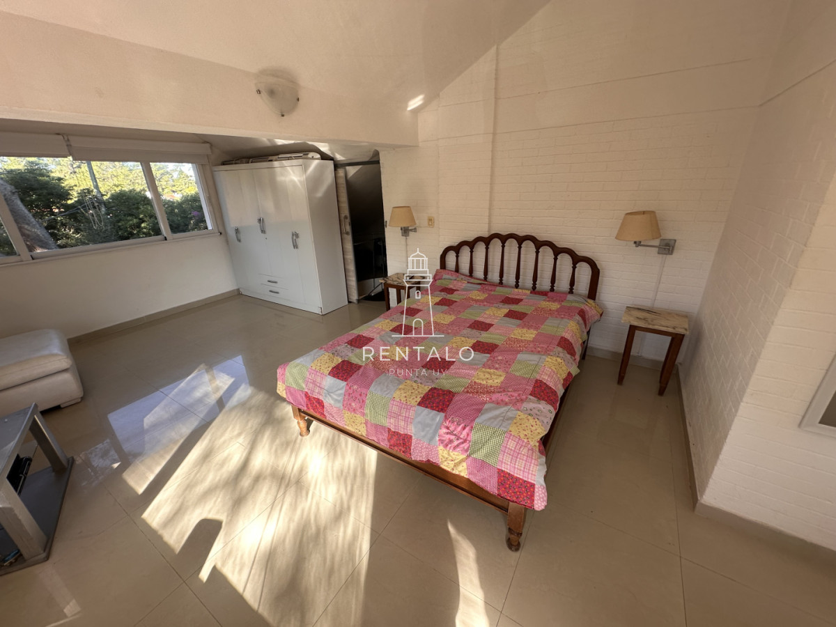 Casa ID.992 - Casa alquiler anual tres dormitorios en Punta del Este 