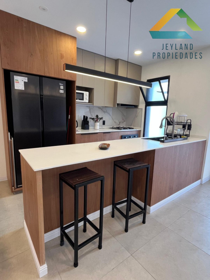 Casa ID.431 - Casa a estrenar a media cuadra de la playa 